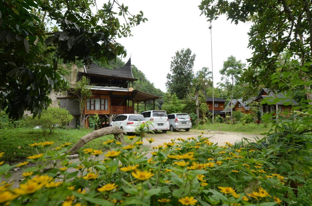 Canyon Jungle Stay บูกิตติงกี ภายนอก รูปภาพ