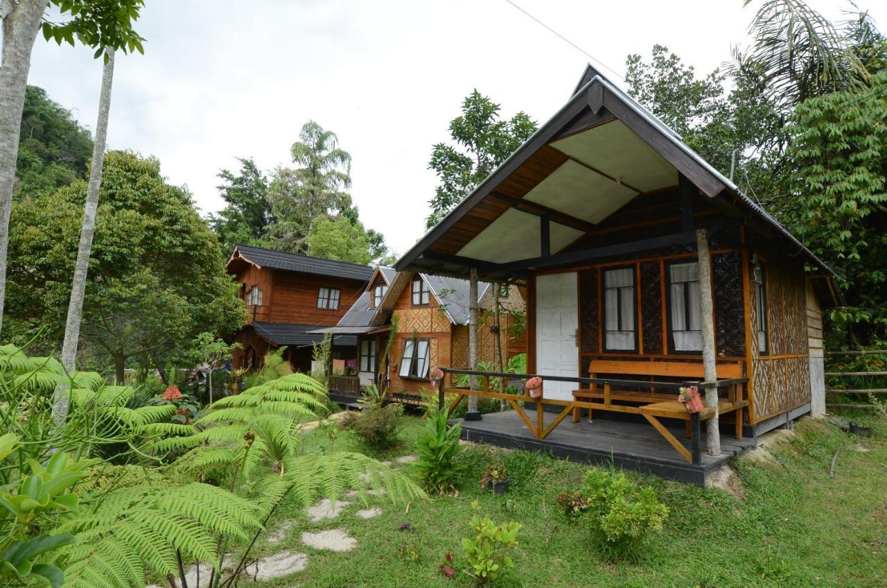 Canyon Jungle Stay บูกิตติงกี ภายนอก รูปภาพ